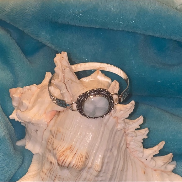 SALE ⭐️ Moonstone Handmade cuff bracelet - Picture 4 of 4